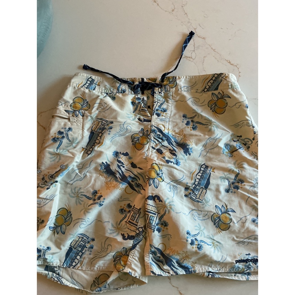 Patagonia Mens 36 Board Shorts Pataloha Tropical Surf Shack Print Cream Blue
